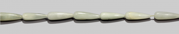 Jade, Tropfen, lang, L30 D9mm