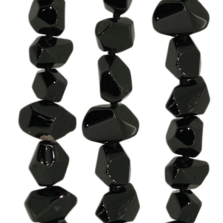 Spinell, Schwarz Nuggets ca. L13 B7mm