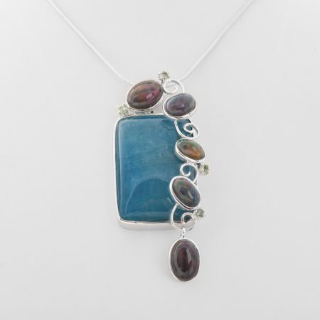 Anhänger mit Aquamarin & Schwarzem Opal – Handgefertigt in 925 Sterling Silber