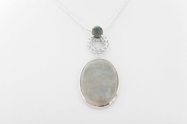 Mondstein Schwarzer Opal Anhänger mit Kette