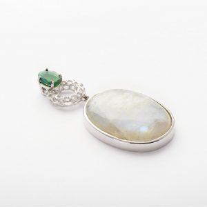 Mondstein Schwarzer Opal Anhänger