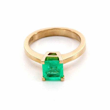 Ring Smaragd – “Carrée Schliff”
