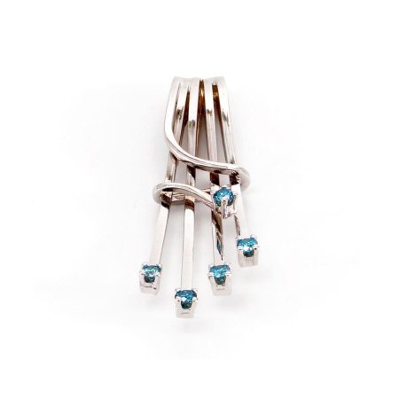 18 kt Weißgold Anhänger & Blauer Diamant – “Inspiring”