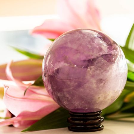 Amethyst Kugel 8cm – “Schöner Wohnen”