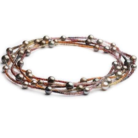 Lange Kette Spinell & Tahiti-Zuchtperle – “50 Shades of Autumn”