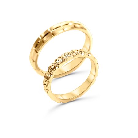 Gravierte Eheringe aus 18 Karat Gold – “Elegant & Persönlich”