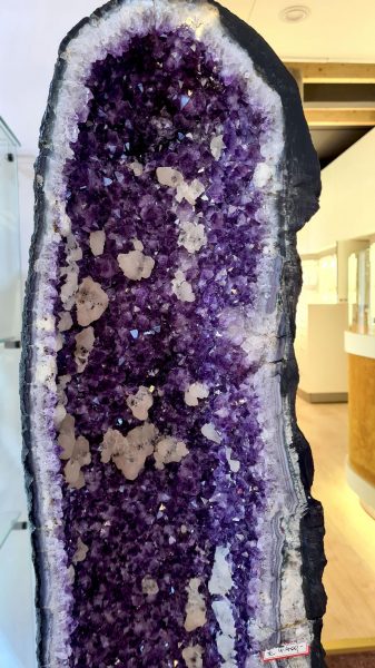 Heilstein Amethyst Druse